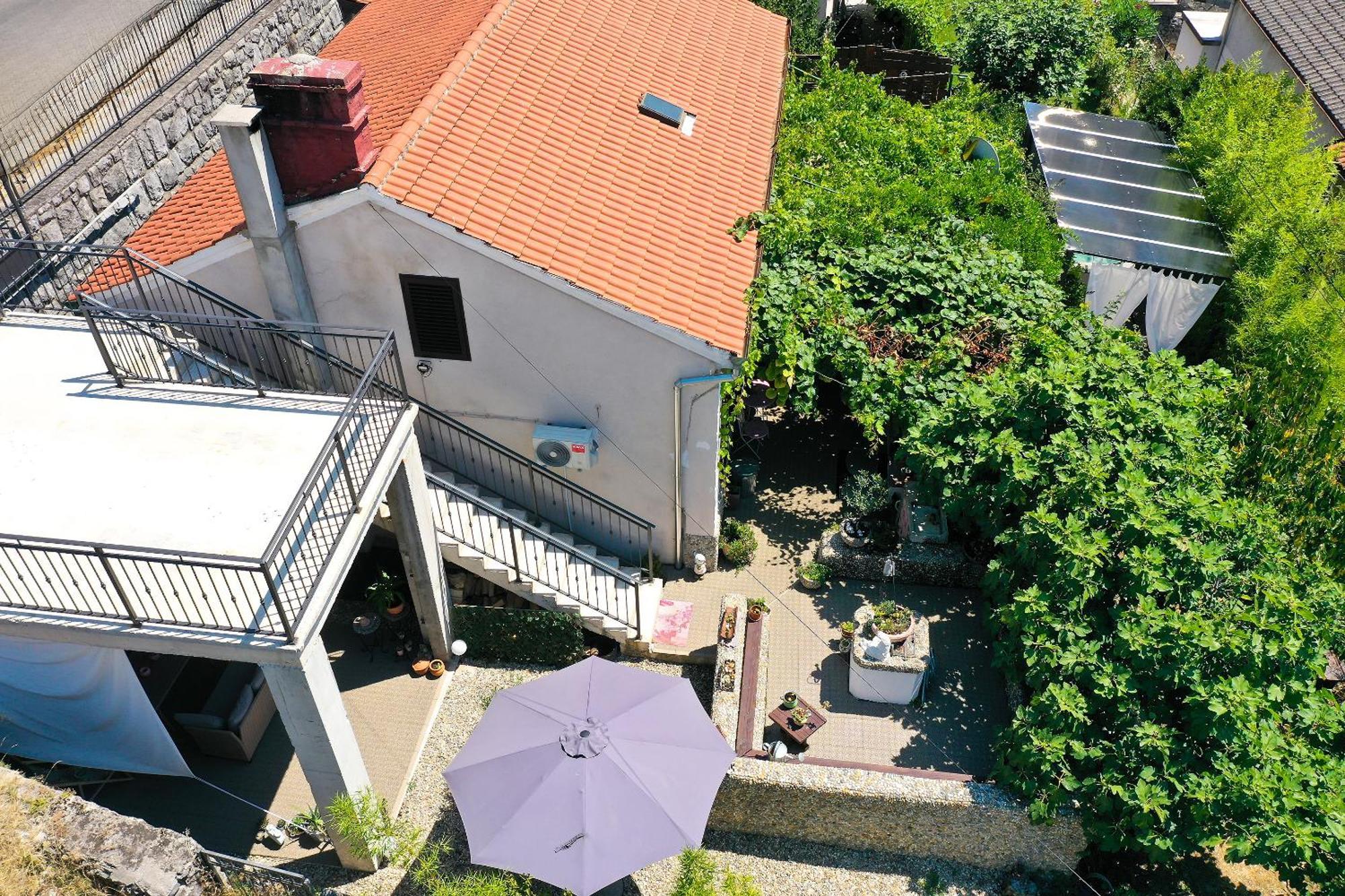 Inga With Free Private Parking